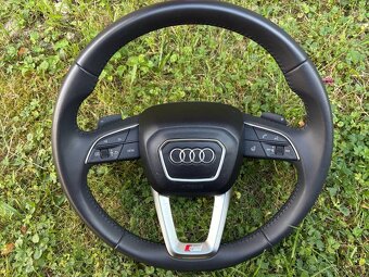 AUDI VOLANT VYHRIEVANÝ S AIRBAGOM A F1 PADLAMI - 2