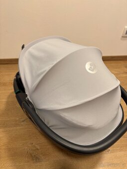 Autosedačka Maxi-Cosi Coral 360 Essential Graphite - 2