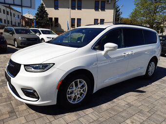 Chrysler Pacifica 3,6L,r.v.2022, kůže,7mít,TopStav,39.000 km - 2
