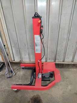 Mobilní jednosloupový zvedák 2.500kg - 2