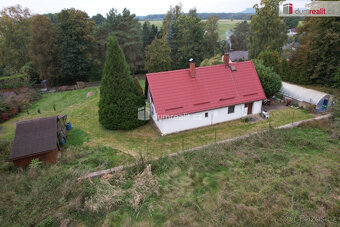 Prodej rodinného domu s pozemky o celkové výměře 3029 m2, ob - 2