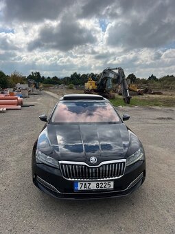 Skoda Superb 2.0 TDi 110 kW 2020 rok - 2