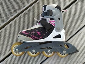 Nastavitelné dětské kolečkové brusle, velikost 32 - 35 - 2