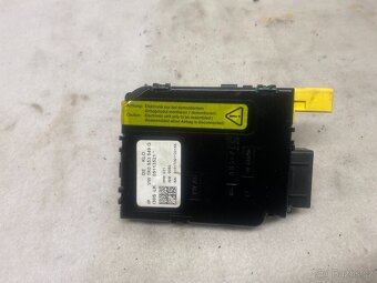 ŠKODA OCTAVIA 2 04-13 - PODVOLANTOVÁ JEDNOTKA 1K0 953 549 G - 2