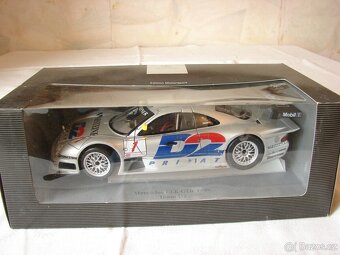 1:18 modely aut Maisto/Dealer Mercedes-Benz - 2