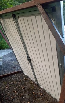 Dvoukřídlé garážová vrata - 2