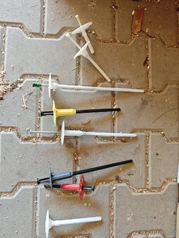 Fasádní hmoždinky, kotvy - 2