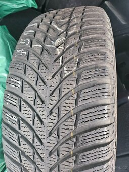 Zimni pneu + plechove disky - 2