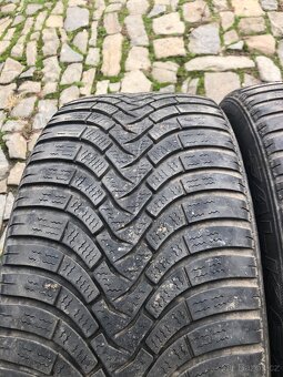 235/45 R17 zimní 2ks - 2
