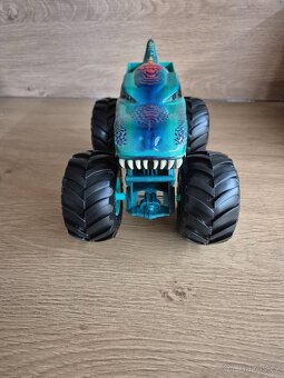 Hot WheelsMonster Trucks - 2