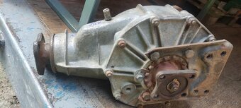 díly na  ARO 240 / 242 /243  4x4 - 2