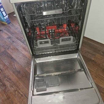 Nerezová myčka Whirlpool - 2