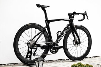 Pinarello Dogma F12 Disc, Shimano Ultegra Di2 2x12 - 2