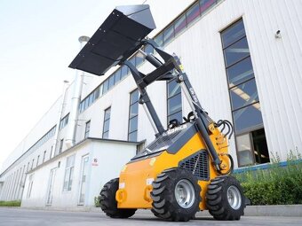 Kolový mininakladač Gorila G-380W - 2