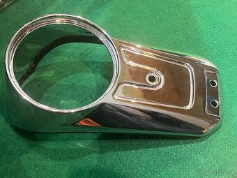 Harley Davidson FLSB kaplička tachometru originál - 2