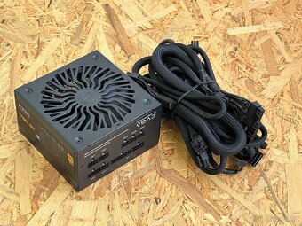 PC zdroj : EVGA SuperNOVA 750 GT - 2