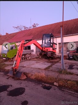 Minibagr schaeff ( na opravu) - 2