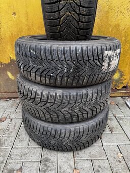 Zimní pneumatiky Nexen 215/55/17 - 2