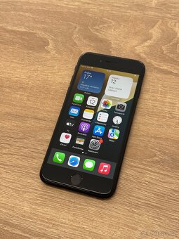 iPhone SE 2020 64GB (nová baterie) - 2