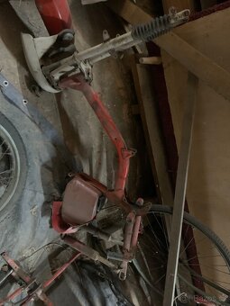 Jawa Pionýr 50/05 díly i 555 - 2
