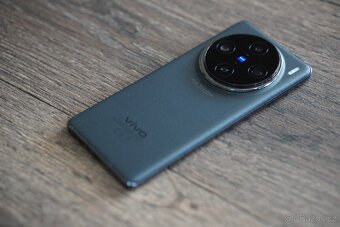 Vivo X100 Pro – TOP stav, záruka do 7/2026, komplet balení + - 2
