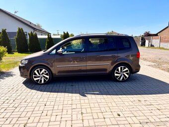Volkswagen Touran 2.0 TDI 103 kW Highline – 7 míst - 2