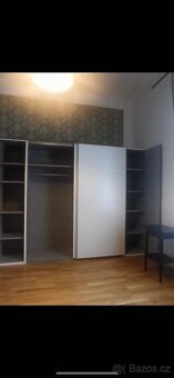 Šatní skříň - 2