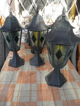ČTYŘI KOVOVÉ LAMPY - 2