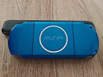 PlayStation psp 3000 modrá - 2