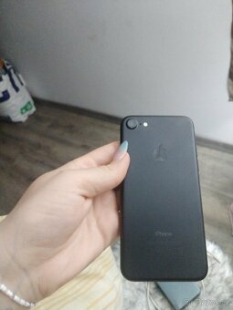 iPhone 7- pouze na díly - 2