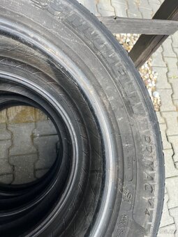 225/55R18 - 2