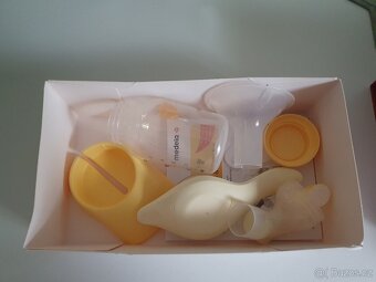 Odsávačka mléka Medela - 2