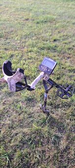 Detektor kovů Minelab X-TERRA VOYAGER - 2