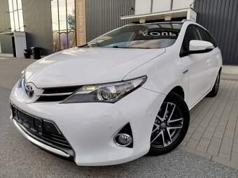 Toyota Auris 1.8 Hybrid Kombi Sports Webasto Panorama Hezká - 2