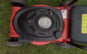 BENZÍNOVÁ SEKAČKA MOUNTFIELD - 2