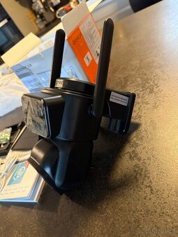 4g sim dvojitá kamera se solárním panelem - 2