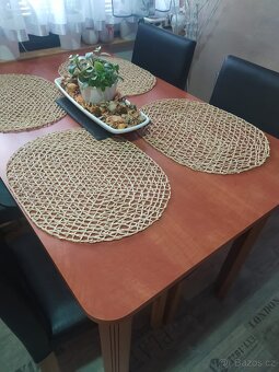 Jídelní stůl - 2