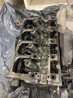 Hlava motoru 1.9 77kw BLS - 2