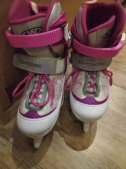 Dívčí zimní brusle - 2