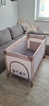 Přenosná dětská postýlka - 2