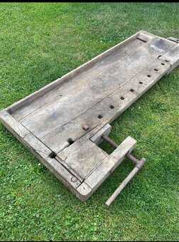 Truhlářský stůl - 2