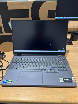 Lenovo Legion 5 15IAH7H - 2