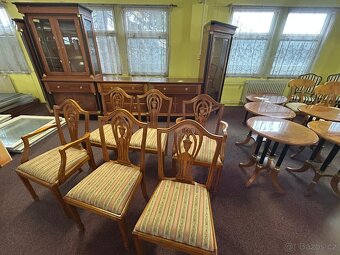 Starožitný nábytek - 2