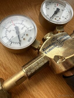 Redukční ventil castolin - 2