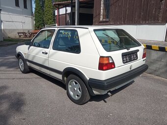 VW Golf 1.6 Rabbit - 2