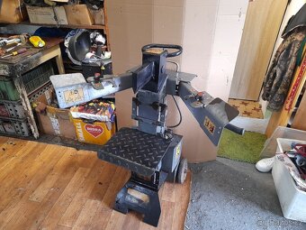 Výkonná štípačka na dřevo Woodstar 7 T - 2