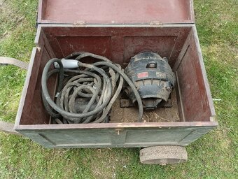 Stabilní motor 3,3 kW - 20. léta 19. století - 2