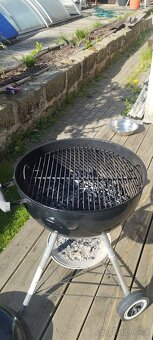 Prodám kotlový gril Weber - 2