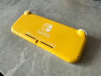 Nintendo Switch Lite - 2