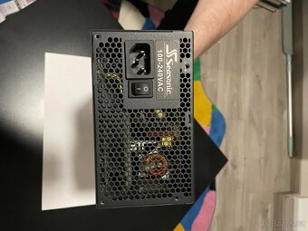 PC zdroj - Seasonic SS-520GB Active PFC F3, 520W, 80+ Bronze - 2